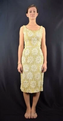Vestido de lantejoulas vintage anos 60 Mod GoGo Scooter amarelo rayon marfim crochê - Tamanho XS - Imagem 1 de 4