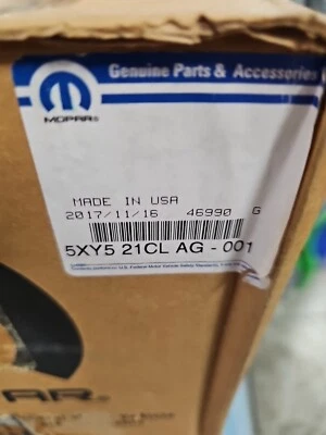 Espejo retrovisor de puerta lateral para pasajeros RAM 1500 2015-2017 Mopar 5XY521BUAF azul Foto 1 de 4