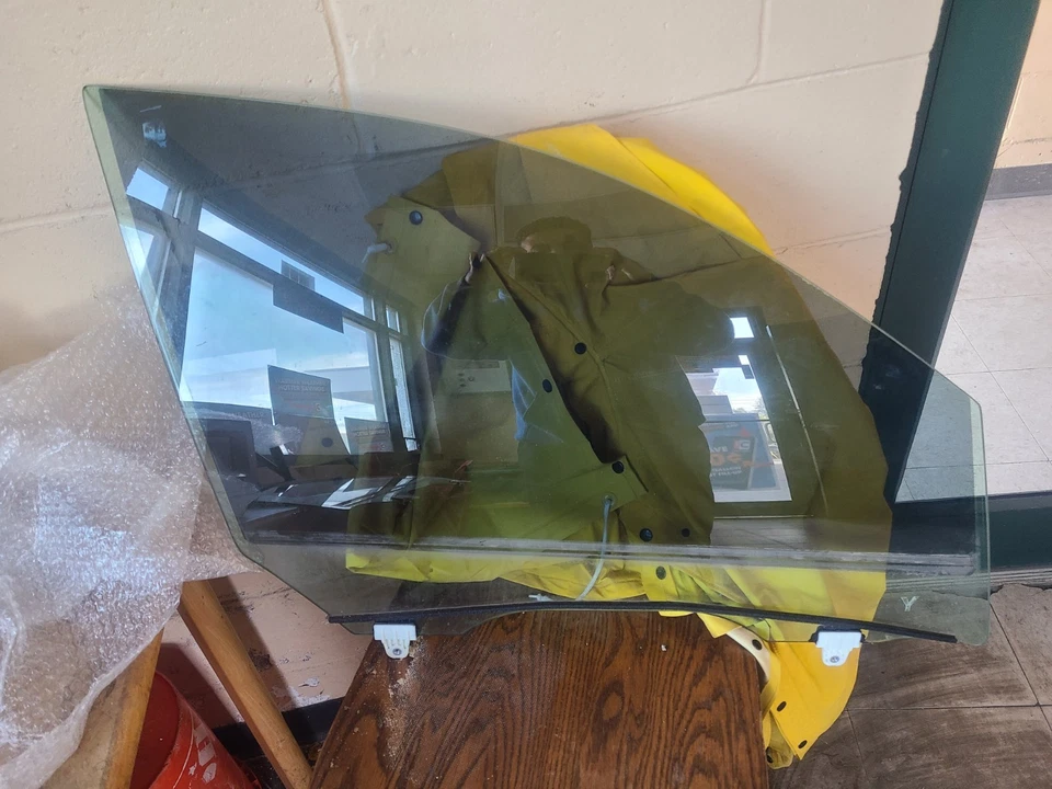 Vidrio ventana puerta delantera lado derecho pasajero/pasajero para Infiniti M35h M37 M56 Q70 Q70L Foto 1 de 3