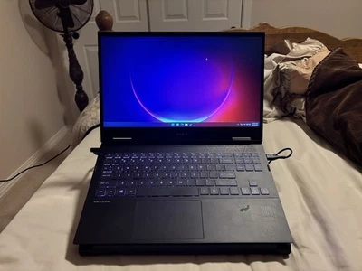 HP OMEN 15 - Ryzen 7 5800H | RTX 3060 | 1TB Samsung 990 Pro Foto 1 de 4