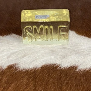 Pisapapeles vintage de vidrio amarillo toscano “SMILE” - Imagen 1 de 8