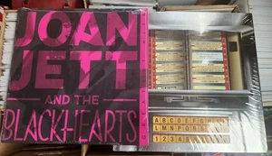 Joan Jett And The Blackhearts: Greatest Hits New Vinyl LP w/ Comic Box Set New - Picture 1 of 4