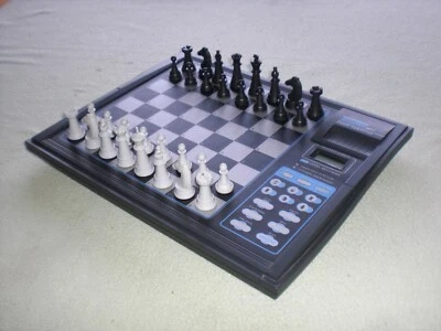 Saitek Kasparov Alchemist plus Chess Computer - Schachcomputer Schach - Bild 1 von 4