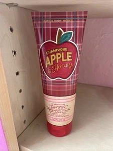 Bath and Body Works Ultimate Hydration Champagne Apple & Honey 8 oz - Picture 1 of 2