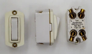 3 x Walsall Vintage Old style Gridswitch 750401 15 Amp Double Pole 250V AC - Picture 1 of 8