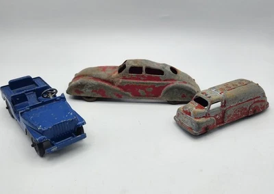 1940s JANE FRANCIS Diecast Metal Car Red Sedan & 2 Tootsietoy Fuel Tanker, Jeep - Image 1 of 4