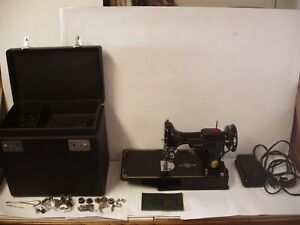 Vintage 1948 Singer Featherweight 221 Sewing Machine w/ Case Accessories Working