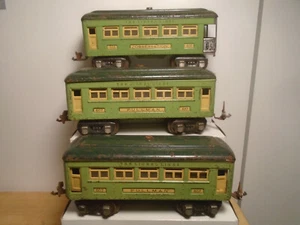 VINTAGE PREWAR LIONEL two tone green ,607, 607, 608 PASSenger cars - Picture 1 of 6
