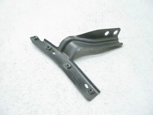 03-06 AUDI B6 A4 S4 RS4 CONVERTIBLE FRONT FENDER MOUNT BRACKET RIGHT OEM 021523 - Picture 1 of 4