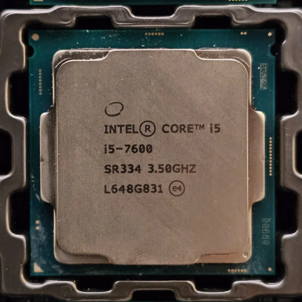 Intel Core i5–7600 4x 3,5GHz Prozessor CPU Sockel 1151 (LGA1151) 6MB Cache - Bild 1 von 1
