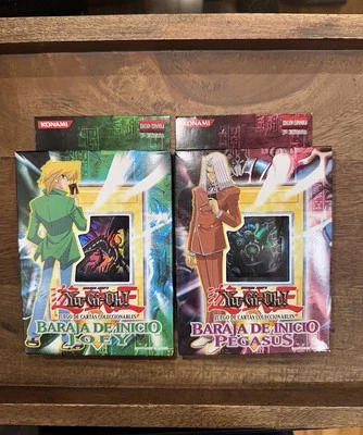 Yu-Gi-Oh! Starter Deck Joey + Pegasus 1. Edition Sealed Neu Near Mint Spanisch - Bild 1 von 4