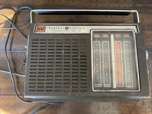 Radio General Electric 7-2930C de colección - Imagen 1 de 3