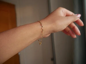 14ct solid gold bracelet - Mejuri Anchor Chain Bracelet (RRP £248) - Picture 1 of 7