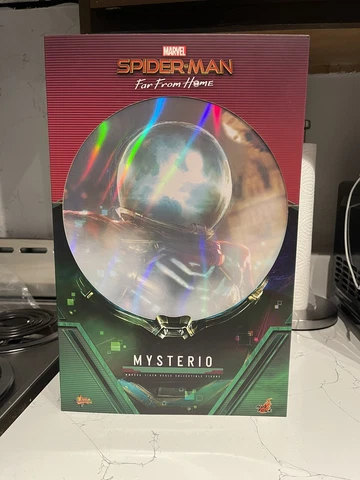 Hot Toys Spider Man Far From Home Mysterio(Preowned) Cover