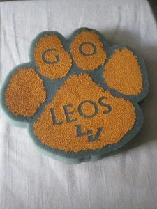 University of La Verne Green/Orange GO LEOS Fan Foam Paw/NEW/NEVER USED - Picture 1 of 2