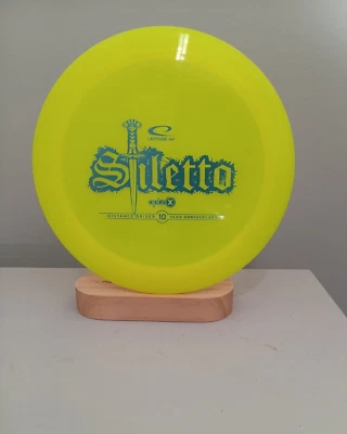 Disco de aguja de golf 174 g Latitude 64 Opto-X amarillo Foto 1 de 4