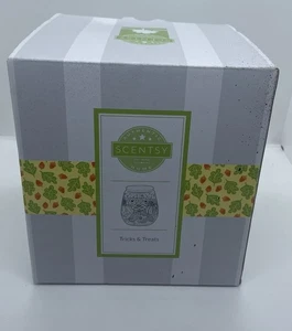 SCENTSY Tricks & Treats Halloween Warmer Color Your Own DIY NEW - Foto 1 di 12