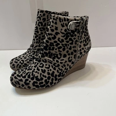 Blowfish Women’s 8 Ankle Booties Gray Black Leopard Wedge Heel Side Zip Snap Acc - Image 1 of 4
