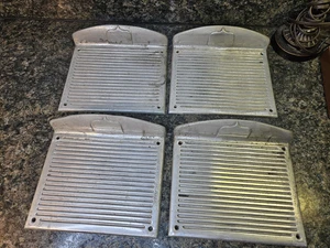 Lot of 4 Vintage Brownell Motor Specialties Side Step Plates No. 9 (Lot 698) - Picture 1 of 9