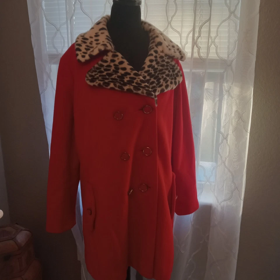 VTG Wool Pea Coat Red M/L? Leopard Print Collar Mob Wife 50s 60s 70s UNION MADE - Image 1 of 4