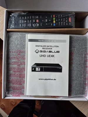 GigaBlue UHD UE 4K FBC Twin Tuner Linux Satelliten-Receiver - Schwarz... - Bild 1 von 2