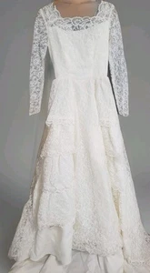 Vtg 50's Wedding Dress Gown Tiered LACE Small 26" Waist IVORY - Picture 1 of 14