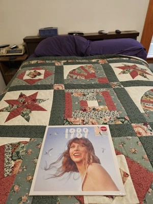 TAYLOR SWIFT 1989(TAYLOR'S VERSION) VINYL(2 TANGERINE LP'S) TARGET EXCL. SEALED  - Image 1 of 4