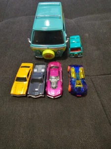 Scooby-Doo! VW Mystery Machine Van Shaggy 1:24 Diecast + mini version + extra ca - Picture 1 of 9