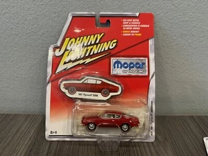 Johnny Lightning Mopar or No Car #39 1967 Plymouth Barricuda 1:64 Sealed - Picture 1 of 8