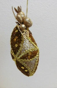 Victorian Style Fancy Lace Ellipse Christmas Ornament 4 1/2" - Picture 1 of 6