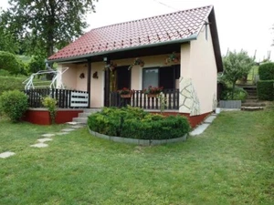 zum Verkaufen Maisonnette Haus in Ungarn in Tamási Thermalort - Bild 1 von 15