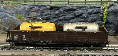 009 HOe - ÖBB Long Brown Open Wagon With 2 Tankers - Image 1 of 4