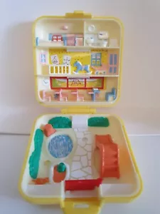 Vintage Bluebird 1989 Polly Pocket Midge's Play School Nursery Playset Compact - Picture 1 of 8
