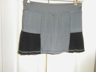 HEAD TENNIS--PLEATED SKIRT IN GRAY WITH BLACK PLEATS----SMALL - Image 1 of 3