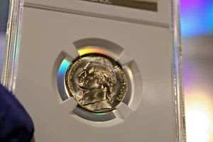 1943 S WAR NICKEL 35% SILVER~NGC MS 65 *STAR*~MONSTER 5 LAYER RAINBOW TONING !!! - Picture 1 of 23