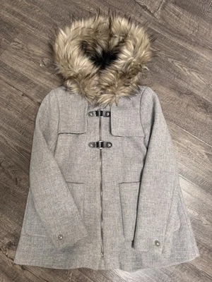 Abrigo con capucha para mujer Zara talla M Foto 1 de 4