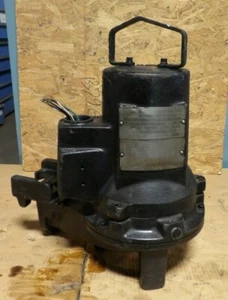 FLYGT 1.9 HP XPLOSION PROOF SUBMERSIBLE PUMP 460 VAC 3395 RPM 1.5" OUT 3067.890 - Picture 1 of 6