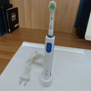 Elektrische Zahnbürste Braun Oral-B Gebraucht - Bild 1 von 4