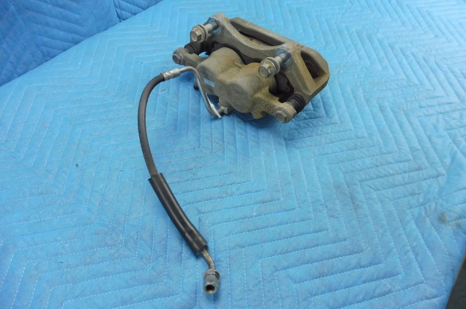 Pinza de freno para pasajero delantero Lincoln MKS 2010 2011 2012 OEM Foto 1 de 1