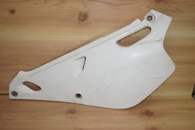 Yamaha YZ80 YZ 80 1993-2001 cubierta lateral izquierda placa de matrícula de plástico 4ES-21711-00-00 Foto 1 de 4