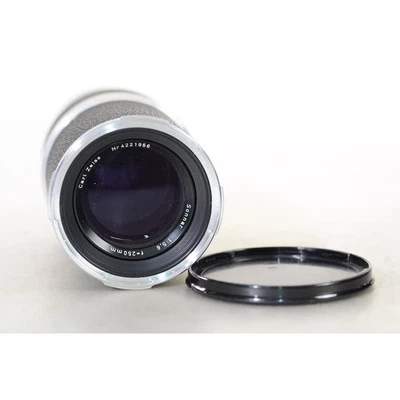 Rollei Sonnar 5,6/250 Telephoto Lens for Rolleiflex SL66 - Carl Zeiss 250mm /5.6 - Image 1 of 4