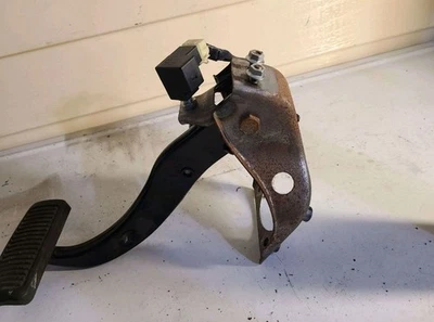 Conjunto de pedal de parada de freno Hyundai Genesis 2009-2012 cupé OEM 09-12 Foto 1 de 3