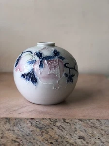 Vintage Blue & White Japanese Ceramic Art Pottery Floral & Fruit Vase Signed - Picture 1 of 24