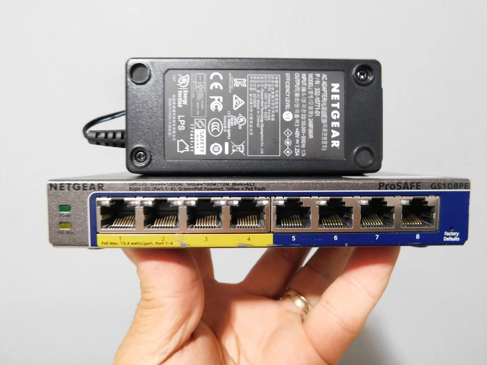 NETGEAR PROSAFE PLUS GS108PEv3 8 PORT GIGABIT MANAGED SWITCH 4 PORTS POE 53W - Image 1 of 3