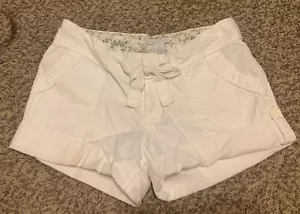 Juniors Ladies Charlotte Russe 9 White Lightweight Shorts, 32" Waist, Drawstring - Picture 1 of 7