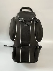 Mochila para cámara Hama Daytour 240 negra con correa para la cintura y cubierta acolchada para lluvia - Imagen 1 de 15