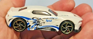 Zuru Metal Machines White loose diecast car - Picture 1 of 5