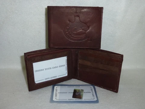 VANCOUVER CANUCKS    Leather BiFold Wallet    NEW   dk br 4 z Cover