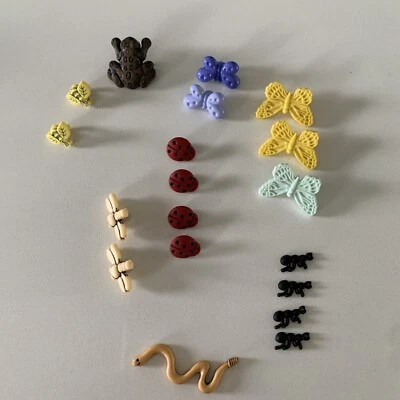 Garden Bugs Shank Buttons Buttons Galore Bees Butterflies Ants Ladybug Dragonfly - Image 1 of 4