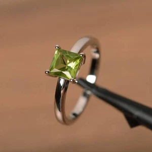 green peridot ring princess cut gemstone ring August birthstone ring engagement - Picture 1 of 4